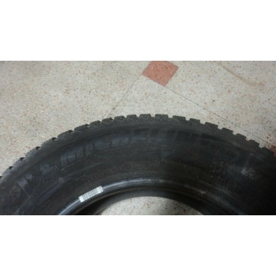 B448 - PNEUMATICO GOMMA MICHELIN 215 65 16 INVERNALE OLD DOT-3