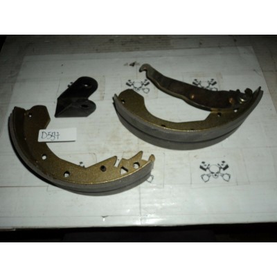 D557 - CF410.10 - KIT SERIE GANASCE FRENO - OPEL KADETT D E MANTA RECORD CORSA