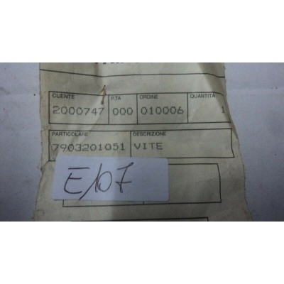 E107 -- 7903201051 bullone originate fiat vite-0