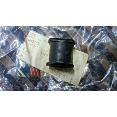 E1081 -- 46427722 BOCCOLA BARRA STABILIZZATRICE FIAT CINQUECENTO SEICENTO