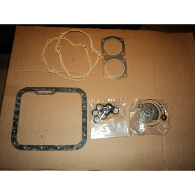 E1369 - KIT GUARNIZIONI 5880955 FIAT 126 500