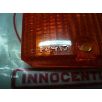 E2422 - PLASTICA FRECCIA FANALINO ANTERIORE MINI INNOCENTI SMALL 500 990 SIEM-0