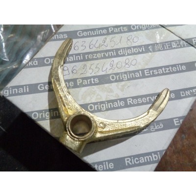 F1322U -- 9636425180 9635542080 FORCELLA CAMBIO FIAT DUCATO 94 5a ULISSE LANCIA-0