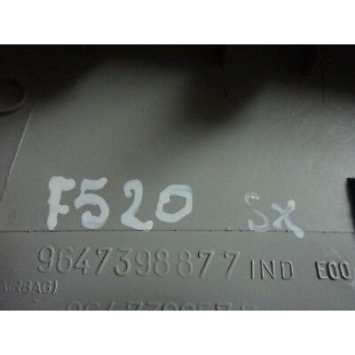 F520 - COPRIMONTANTE PLASTICA RIVESTIMENTO ABBELLIMENTO 9647398877 PEUGEOT 307 -0