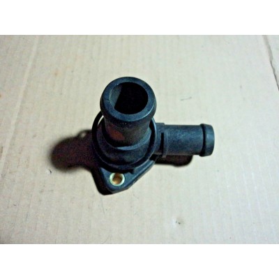 F583 - 8475 FLANGIA TERMOSTATO VOLKSWAGEN PASSAT GOLF MK3 MKIII III 3