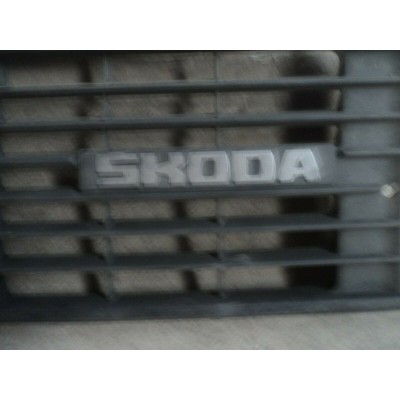 M2078 XX - GRIGLIA ANTERIORE CALANDRA SKODA-0