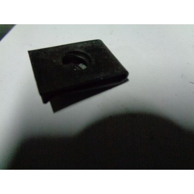 M6598 XX - CLIPS FERMO AK614015 VETRO MG ROVER AUSTIN METRO-0