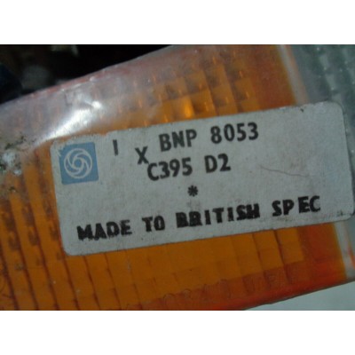 M7084 XX - PLASTICA FRECCIA FANALINO BRITISH LEYLAND BNP8053 TRIUMPH ACCLAIM-0