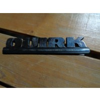 M8075 XX - SCRITTA LOGO STEMMA EMBLEM EMBLEMA FREGIO QUIRK